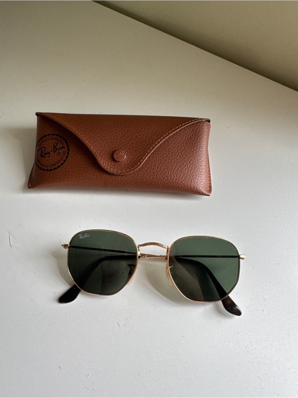 Ray-Ban Hexagonal Flat Lenses with Case